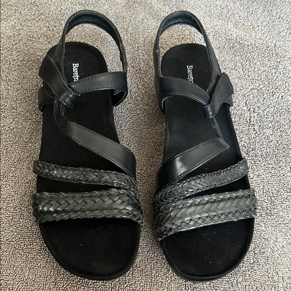 BareTraps Black Sandals with Adjustable Straps - Picture 2 of 7